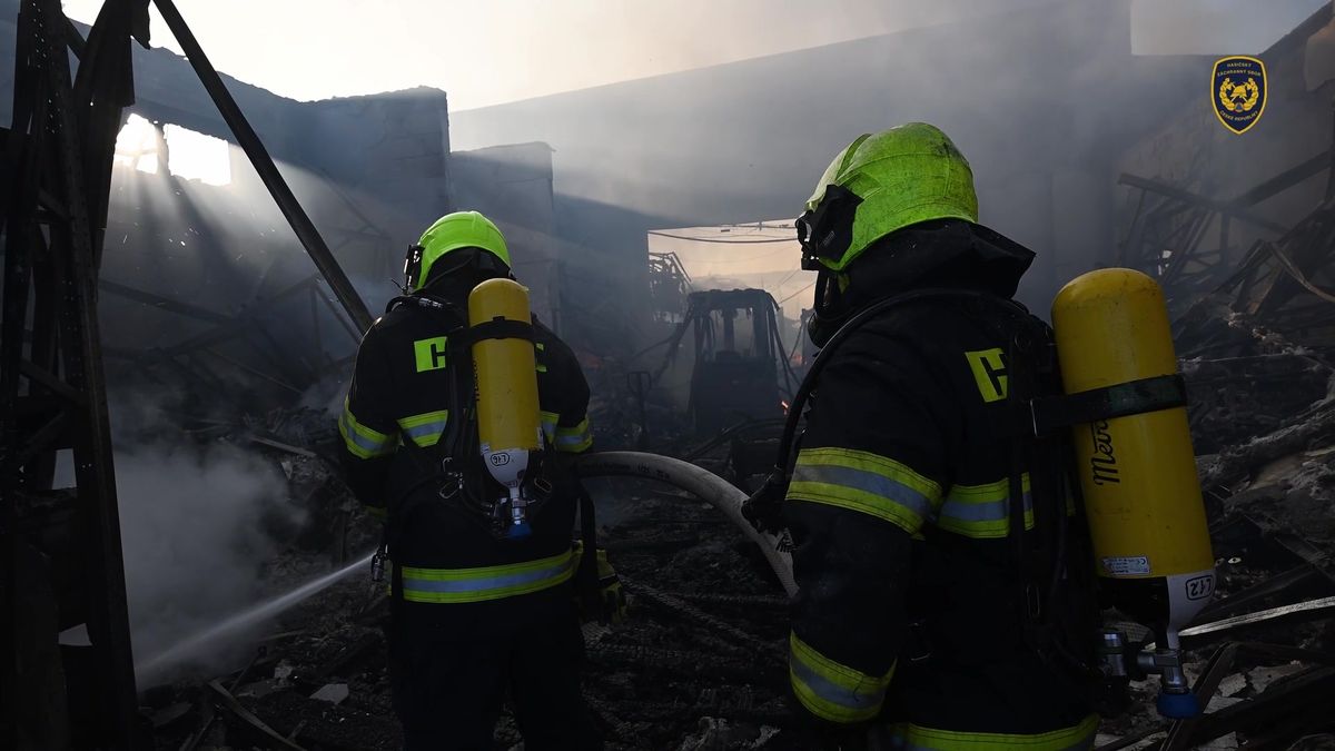 Požár areálu na Semilsku způsobil škody za 300 milionů. Příčiny šetří kriminalisté